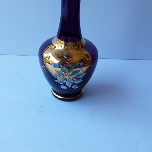 Vtg Ucagco Purple Amethyst Raised Enamel Gold Gilt Floral Single Bud Flute Vase - Picture 2 of 11